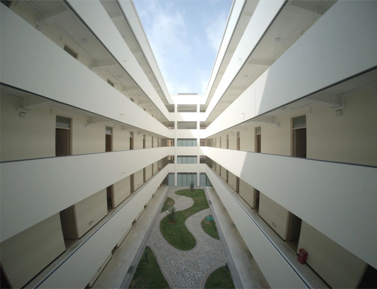 1748220073103624.jpg